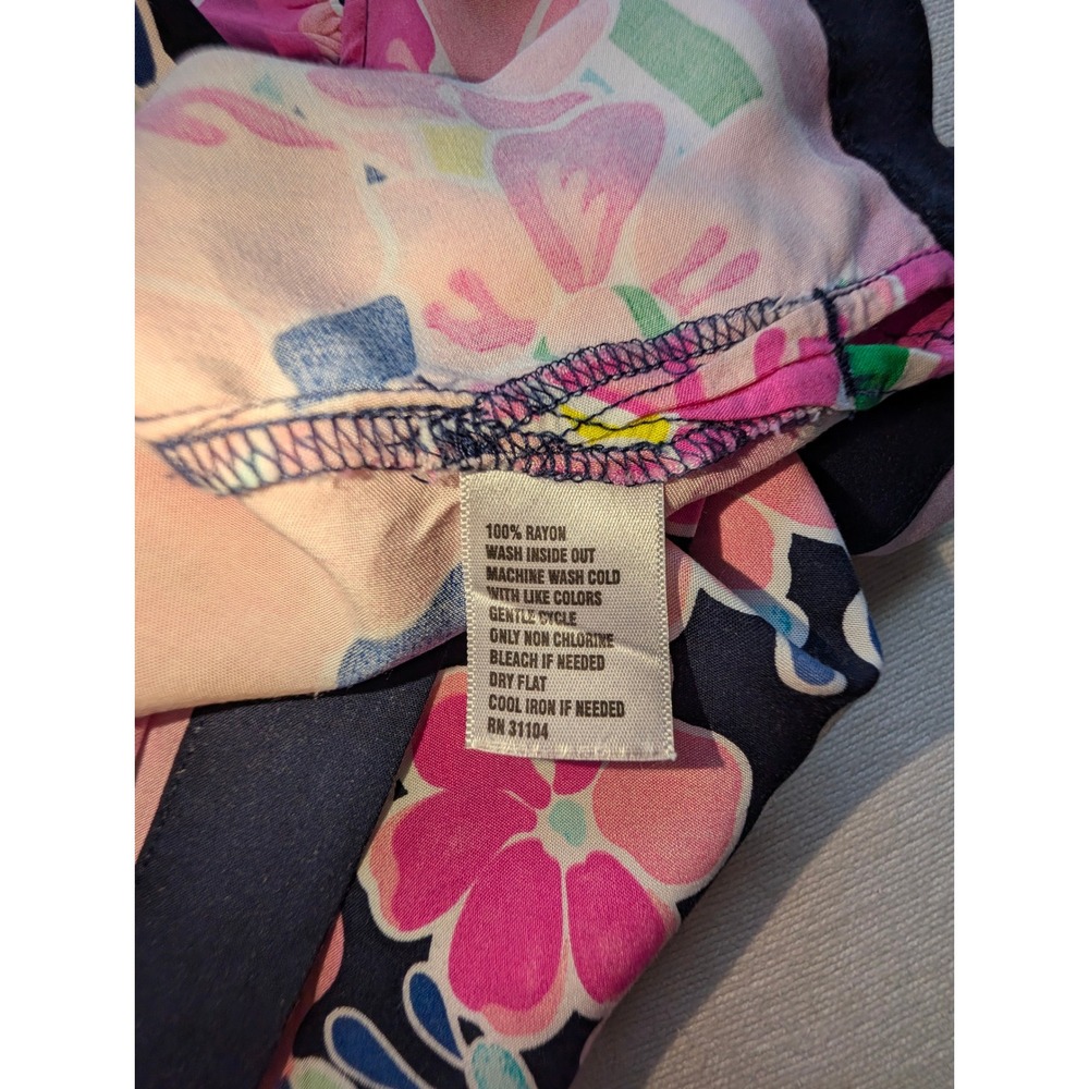 Crown & Ivy Womens XXL Pink Blue Floral Ruffle Neck Sleeveless Rayon Blouse - Picture 3 of 3